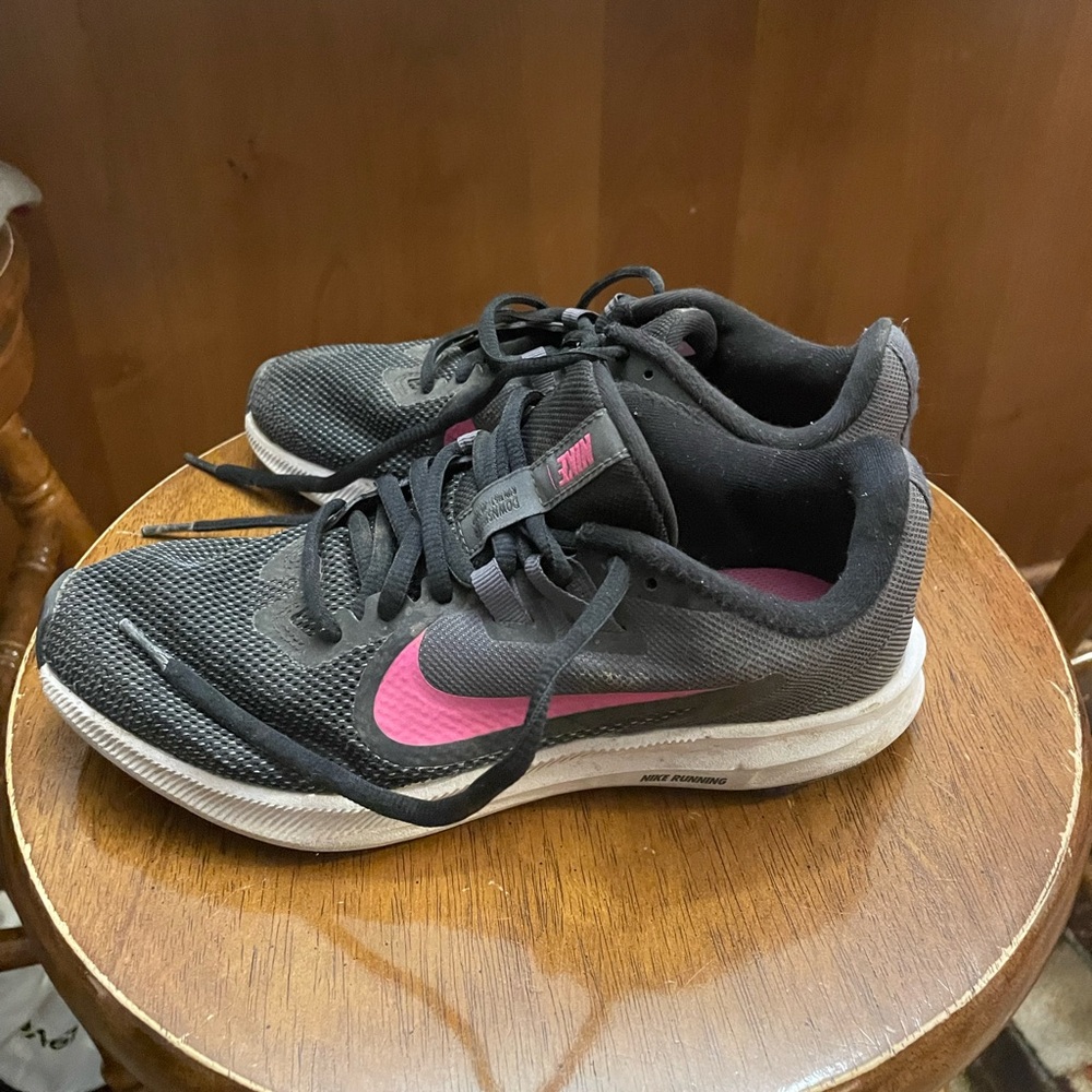 Black and pink Nike